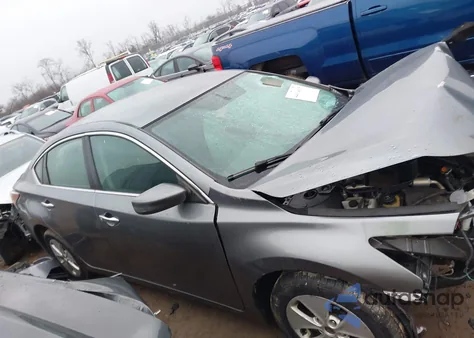 2015 Nissan Altima 2.5/2.5 S/2.5 Sl/2.5 Sv z USA, uszkodzony, nr VIN 1N4AL3AP2FC284253